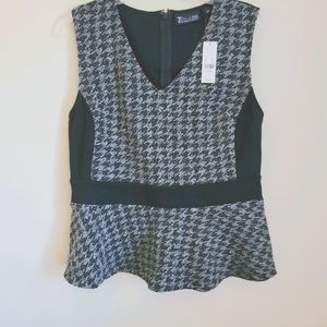 NY&CO Sleeveless stretch top